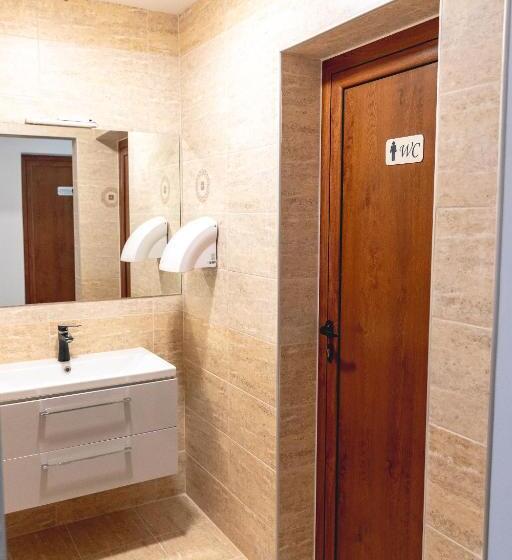 فندق صغير стаи за гост хит хаус и спа