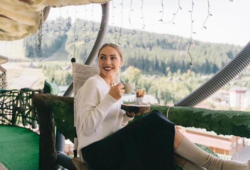 هاستل грибова хата