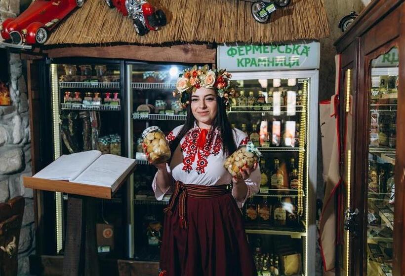 هاستل грибова хата