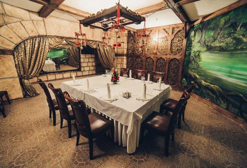 Auberge Hôtelière отель вышеград