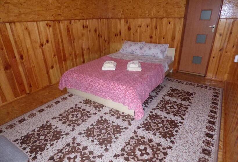 تختخواب و صبحانه приватна садиба у оксани