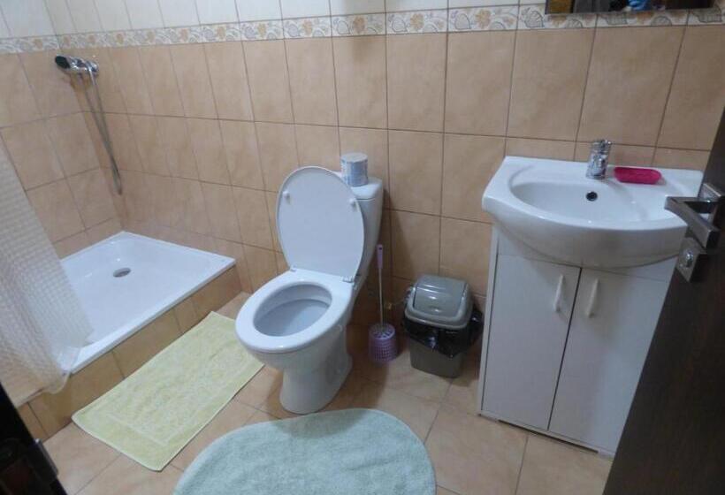 تختخواب و صبحانه приватна садиба у оксани