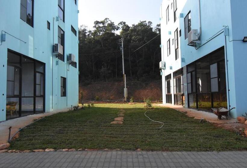 تختخواب و صبحانه 巨缿民宿巨象民宿