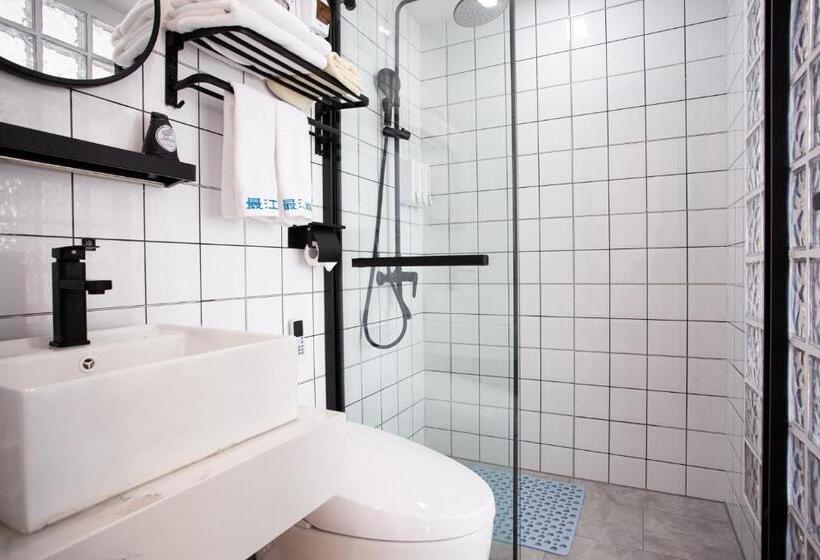 Bed and Breakfast 同里泊·晓烟河景民宿