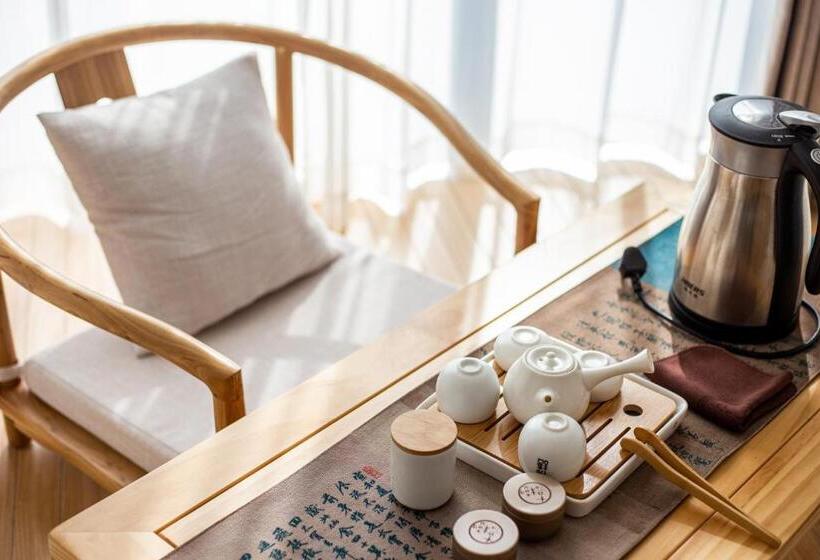 Bed and Breakfast 同里泊·晓烟河景民宿