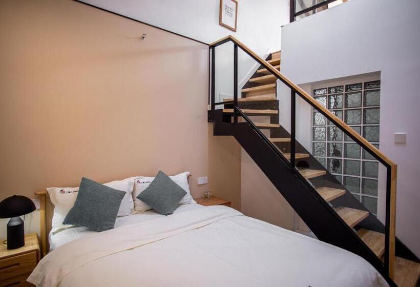 Bed and Breakfast 同里泊·晓烟河景民宿