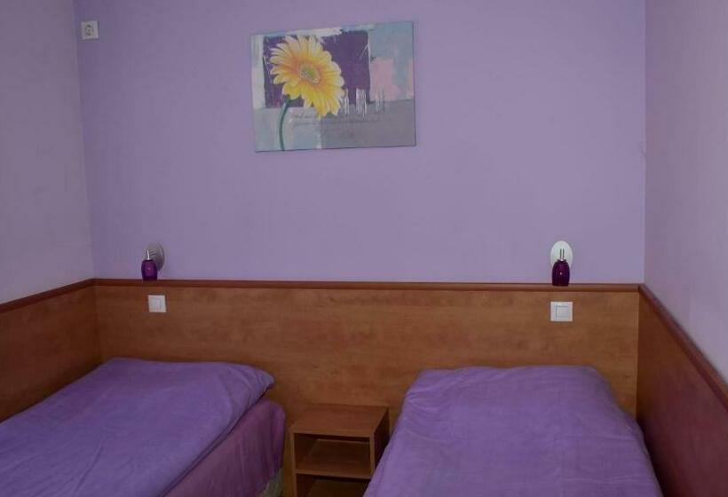 Hotell семеен хотел лъки