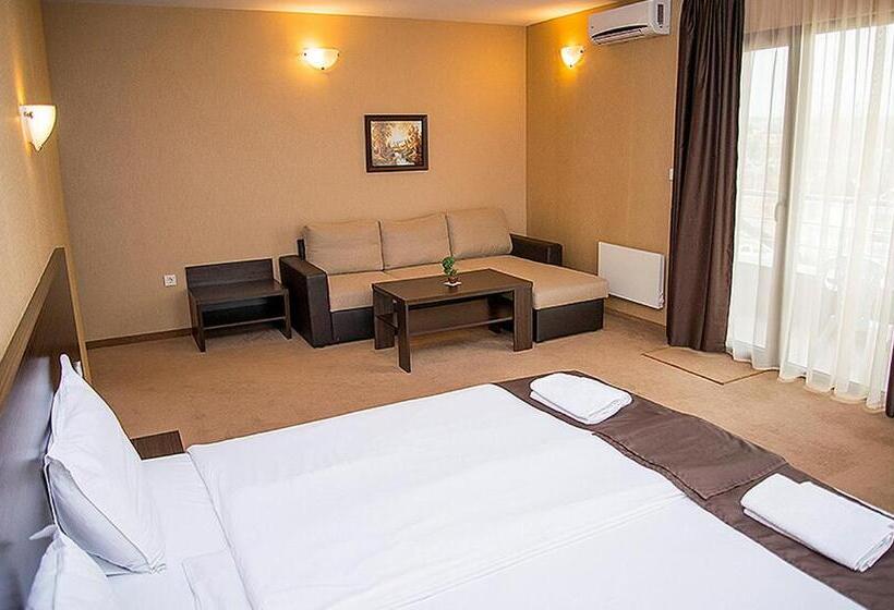 Hotel семеен хотел естило