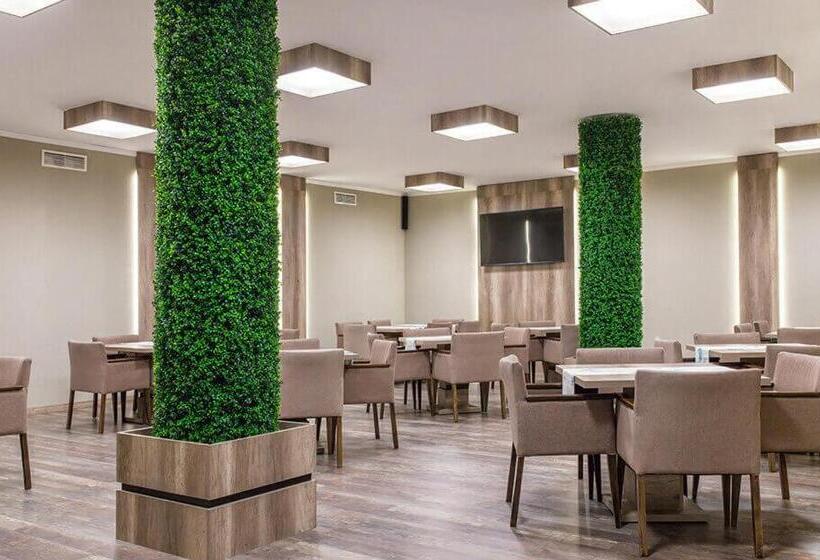 Hotel семеен хотел естило