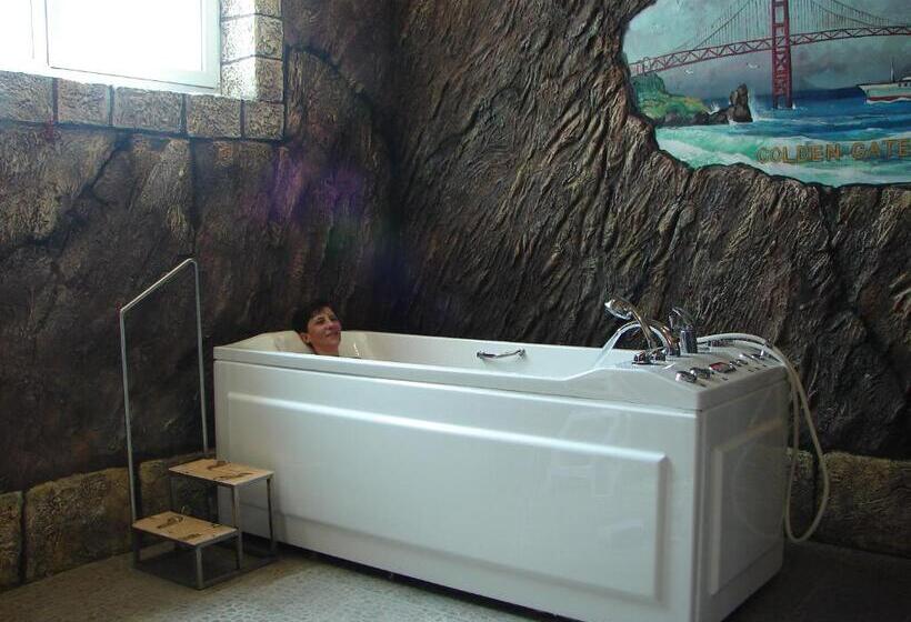 فندق спа хотел калифорния