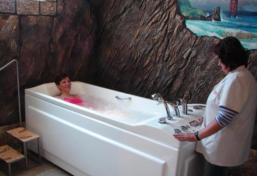 فندق спа хотел калифорния