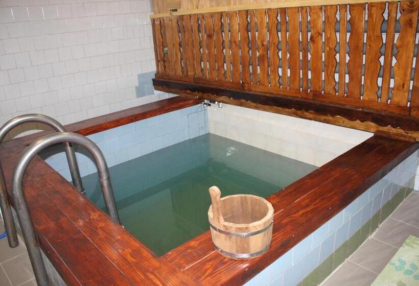 هتل база відпочинку тростян