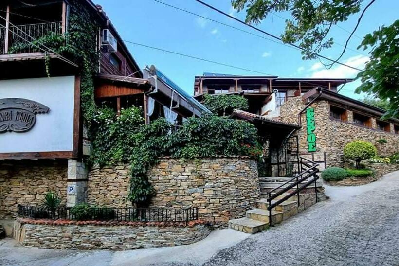 בית מלון כפרי семеен хотел берое