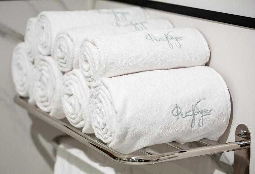 酒店 фетрбуш