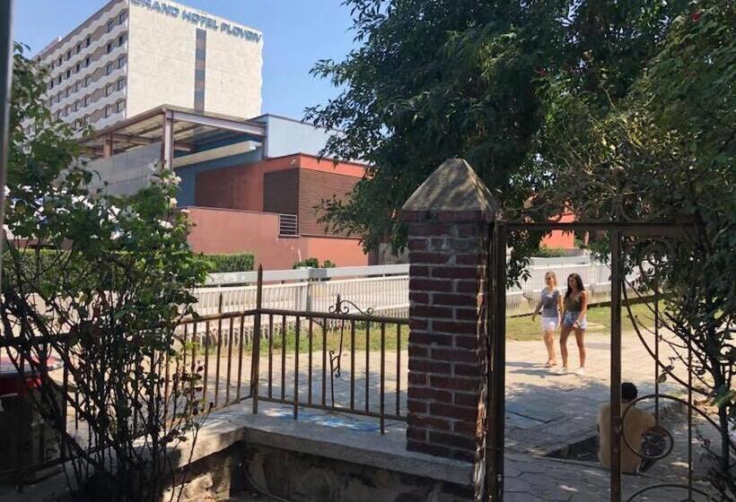 호텔 флама резидентс