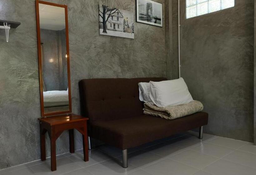 Hotel-cápsula ศศิธารา การ์เด้นท์