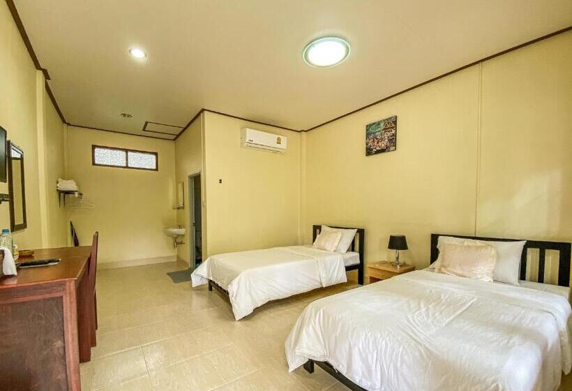 Hotel-cápsula ศศิธารา การ์เด้นท์