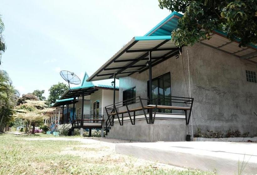 Hotel Capsulă ศศิธารา การ์เด้นท์