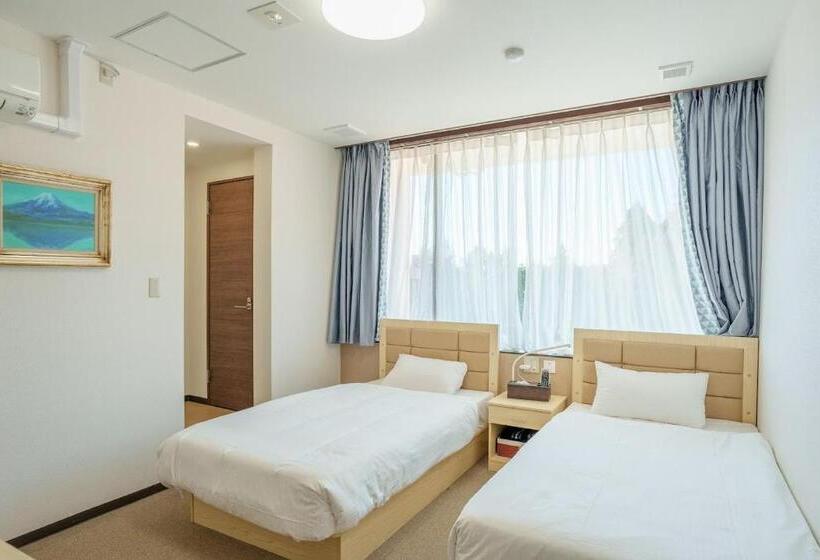 هتل Fuji Yamanakako Resort