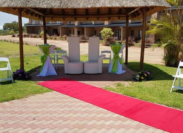 Отель Hoyohoyo Acorns Lodge