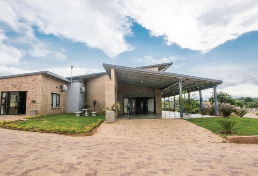 Отель Hoyohoyo Acorns Lodge