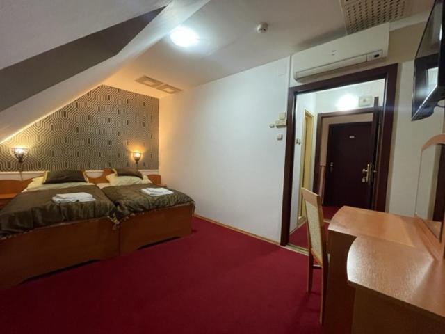 هتل Minaret&étterem