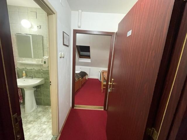 هتل Minaret&étterem