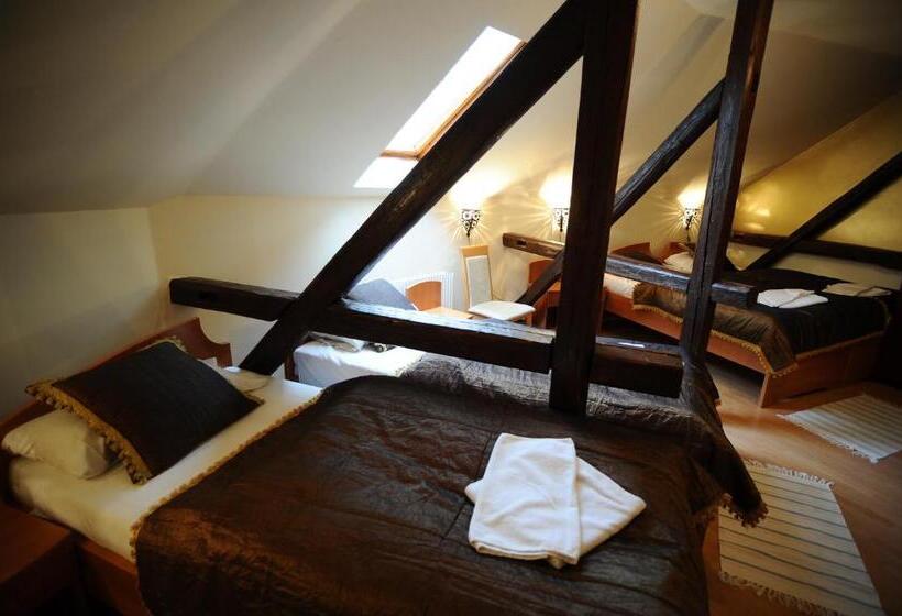 هتل Minaret&étterem