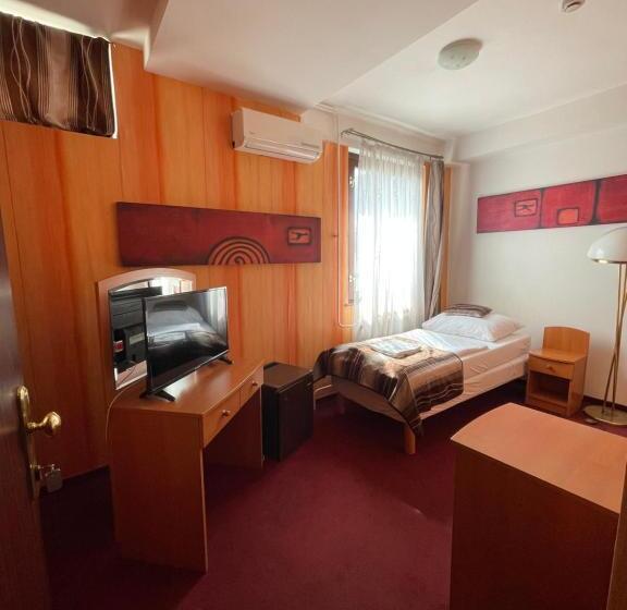 هتل Minaret&étterem