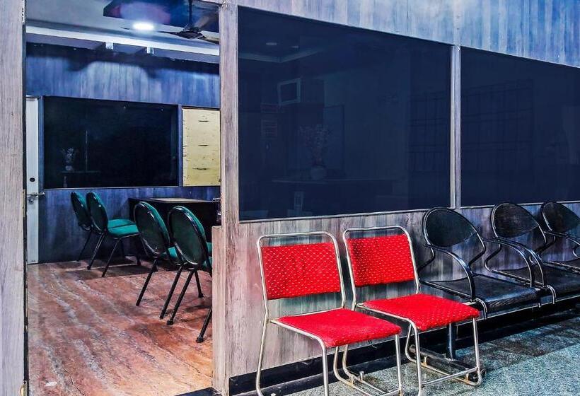 ホテル O Anuguna Tulasi Grand Near Jntu University Hyderabad