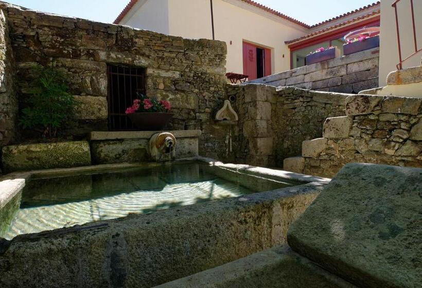 Отель Quinta Da Casa Amarela  Casas Da Quinta   Turismo Em Espaço Rural