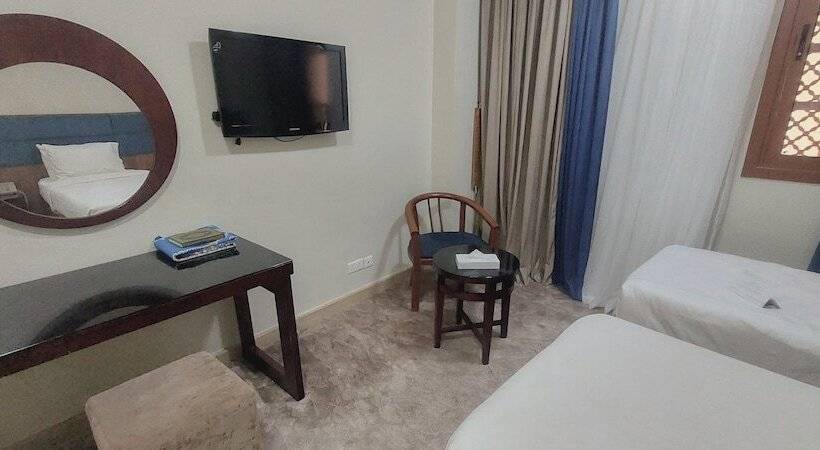 בית מלון כפרי Rabwat Al Safwah Golden