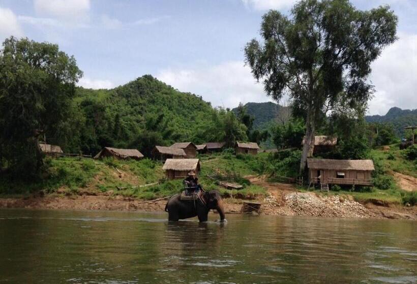 هتل Rimwang The River Life