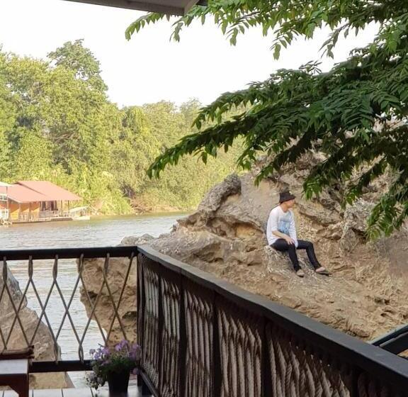 هتل Rimwang The River Life