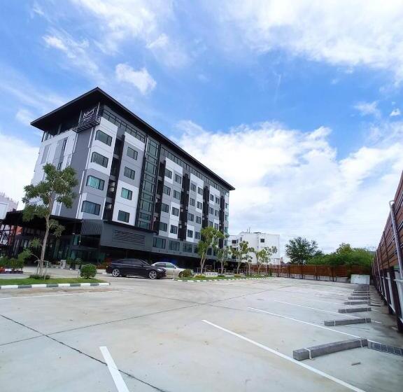Mtrio Hotel Korat