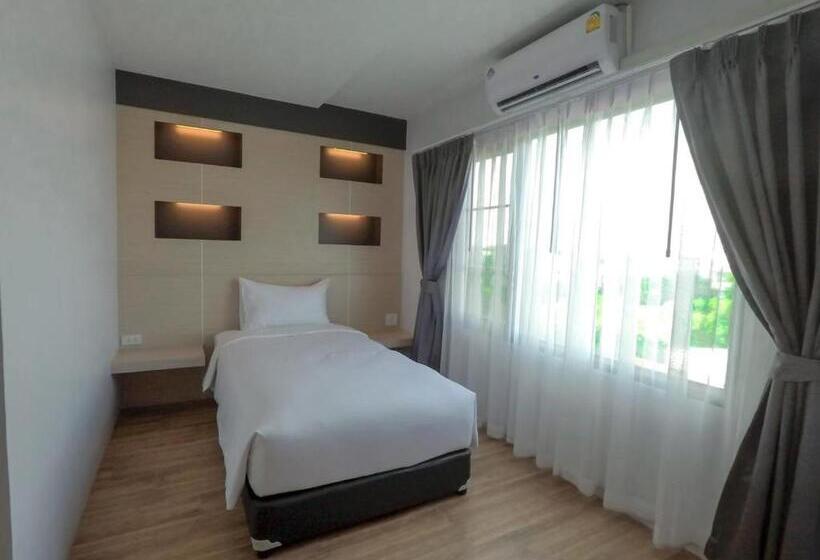Mtrio Hotel Korat