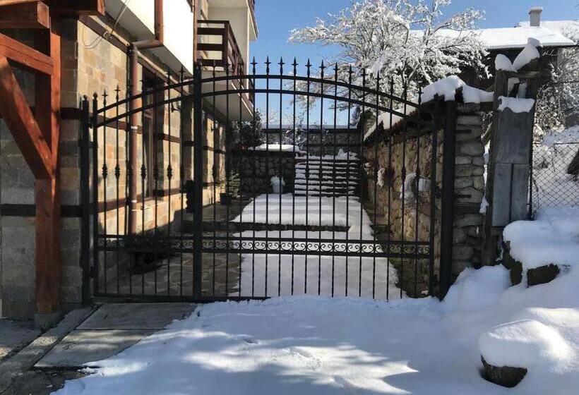 ペンション къща за гости александра