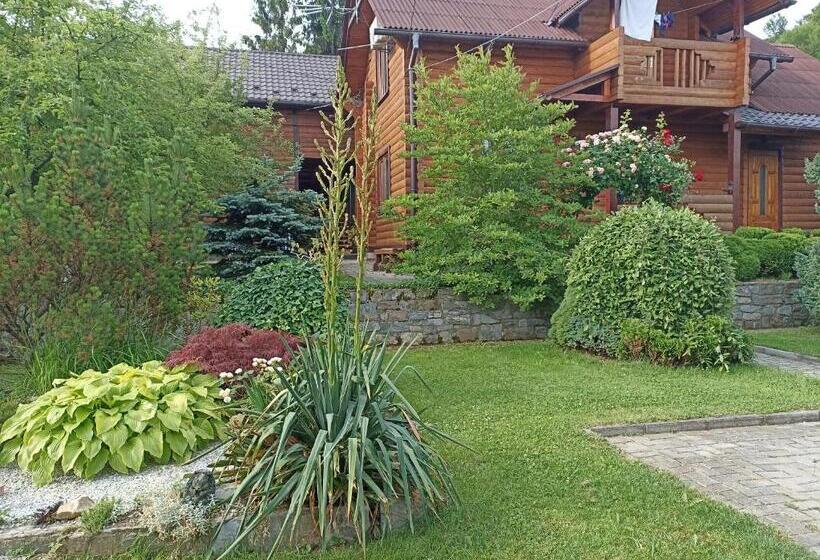 Pension (Hôtel basse catégorie) котедж хата рибака