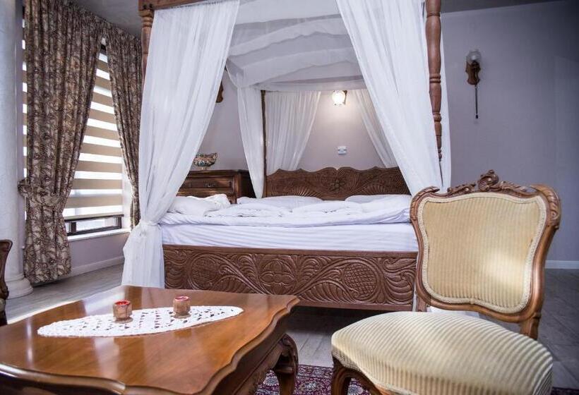 ペンション възрожденски комплекс чардакъ сопот