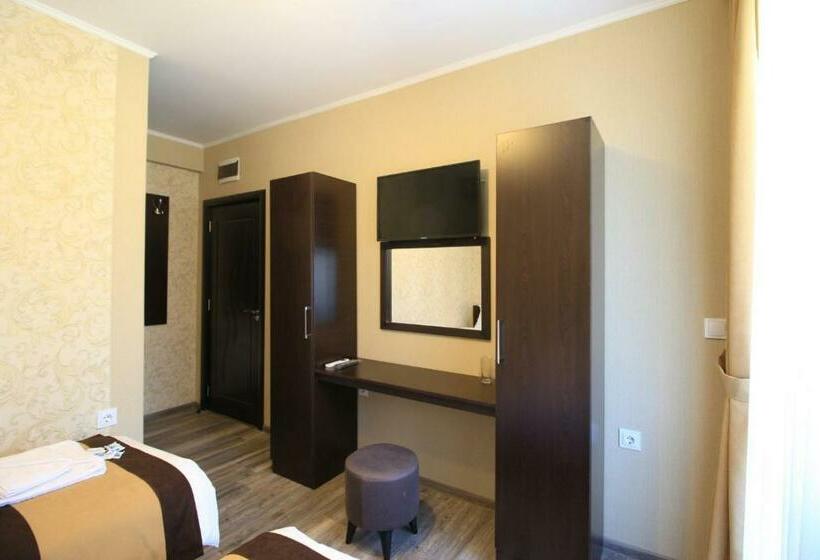 بنسيون къща за гости тони