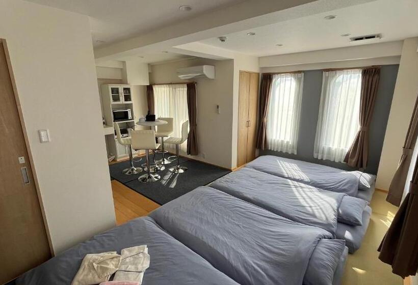 Pension (Hôtel basse catégorie) オレンジの風