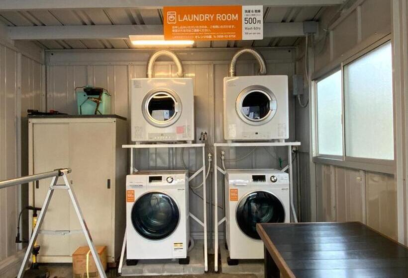 Pension (Hôtel basse catégorie) オレンジの風