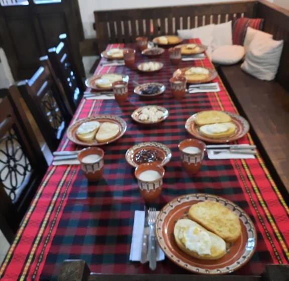 膳宿费 чолаковата къща