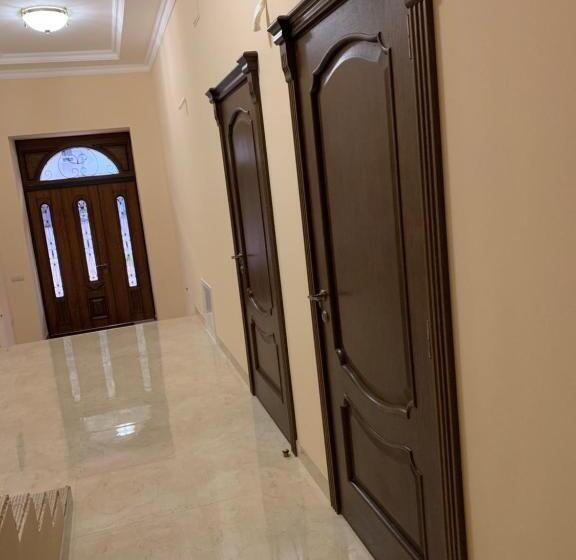 پانسیون сонячна соната