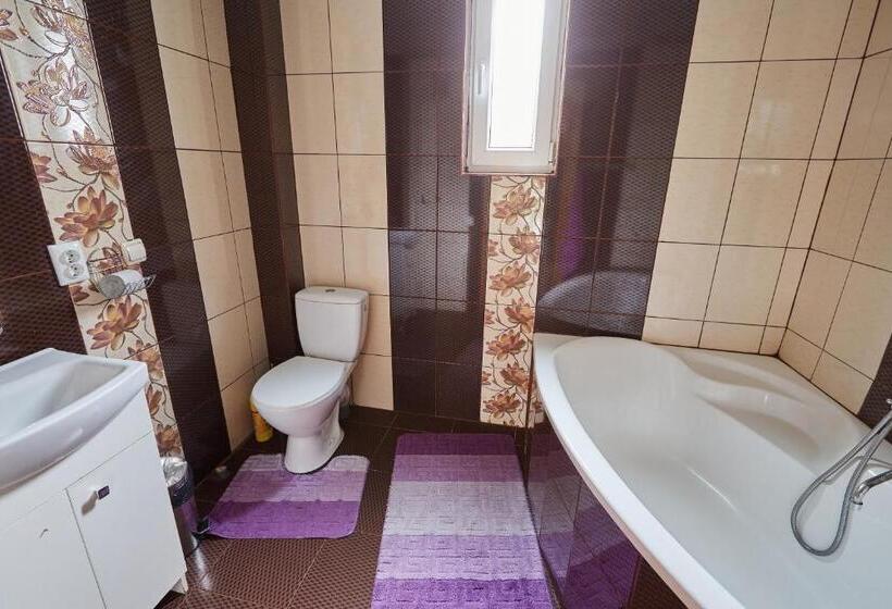 Majatalo захід сонця