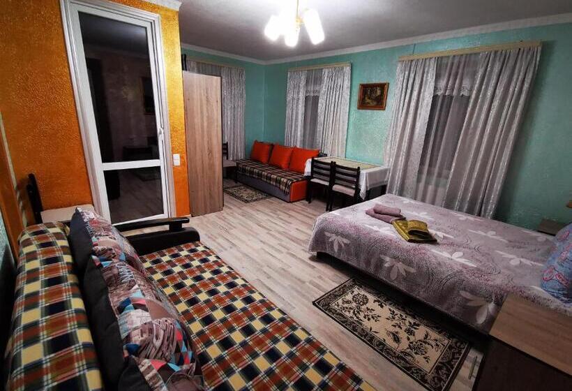 بنسيون міні квартал