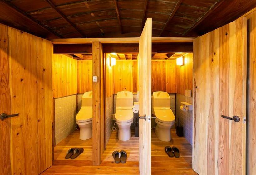 Pensiune 屋久杉楼 七福