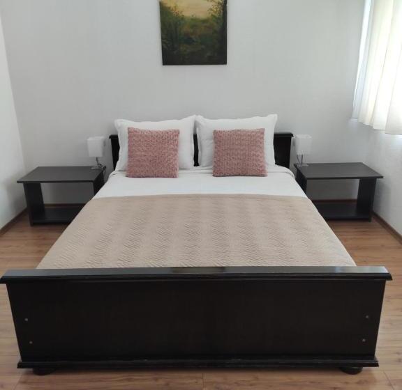 Pension (Hôtel basse catégorie) андреева къща