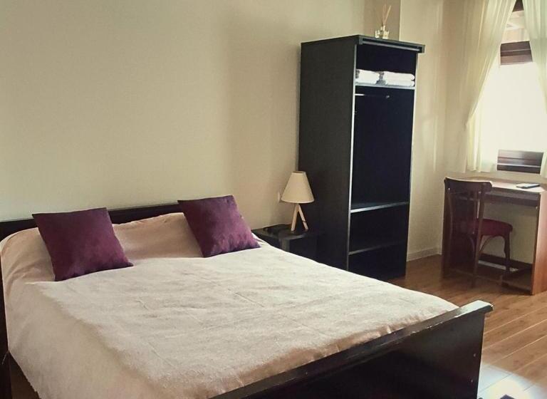 Pension (Hôtel basse catégorie) андреева къща