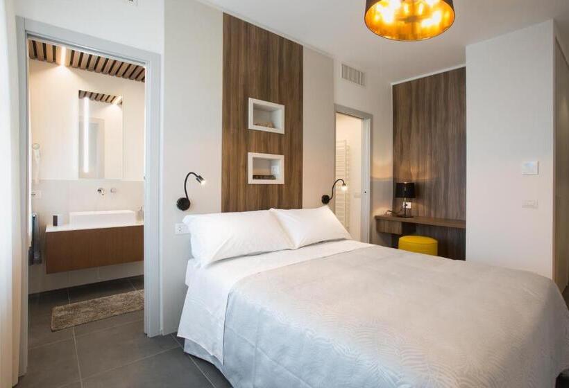 پانسیون Enjoy Duomo Rooms Flavio Baracchini 9